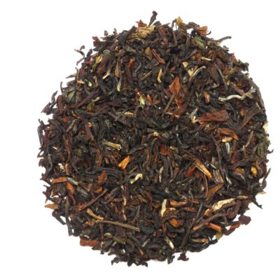 Feuilles de thé noir matin Darjeeling des jardins de l'Himalaya